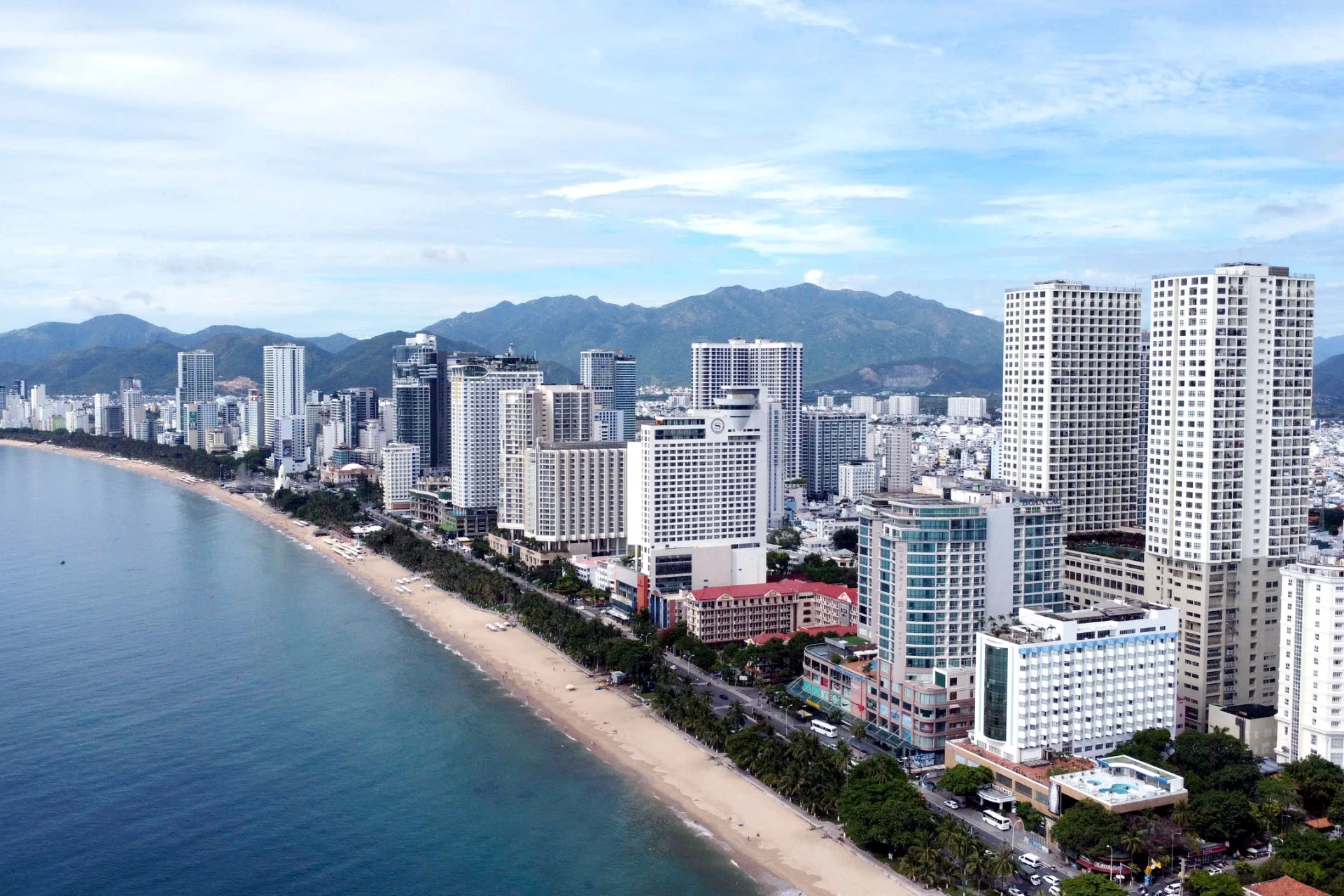 Nỗ lực phủ kín quy hoạch, phát triển đô thị