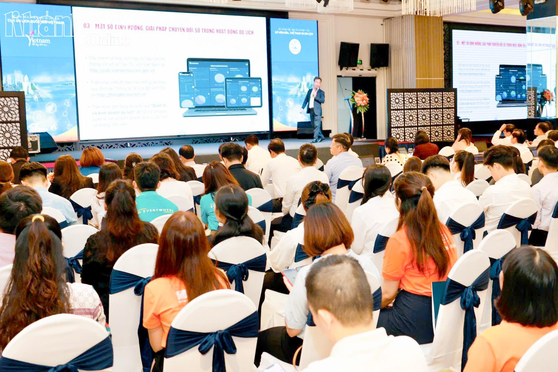 Quang cảnh hội nghị tập huấn.