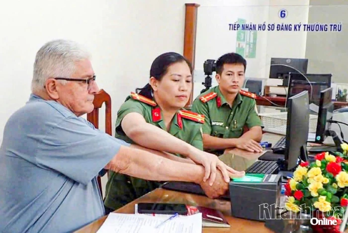 Kỷ niệm 80 năm Ngày truyền thống lực lượng An ninh nhân dân (12-7-1946 - 12-7-2026): Hiện đại hóa công tác quản lý xuất nhập cảnh