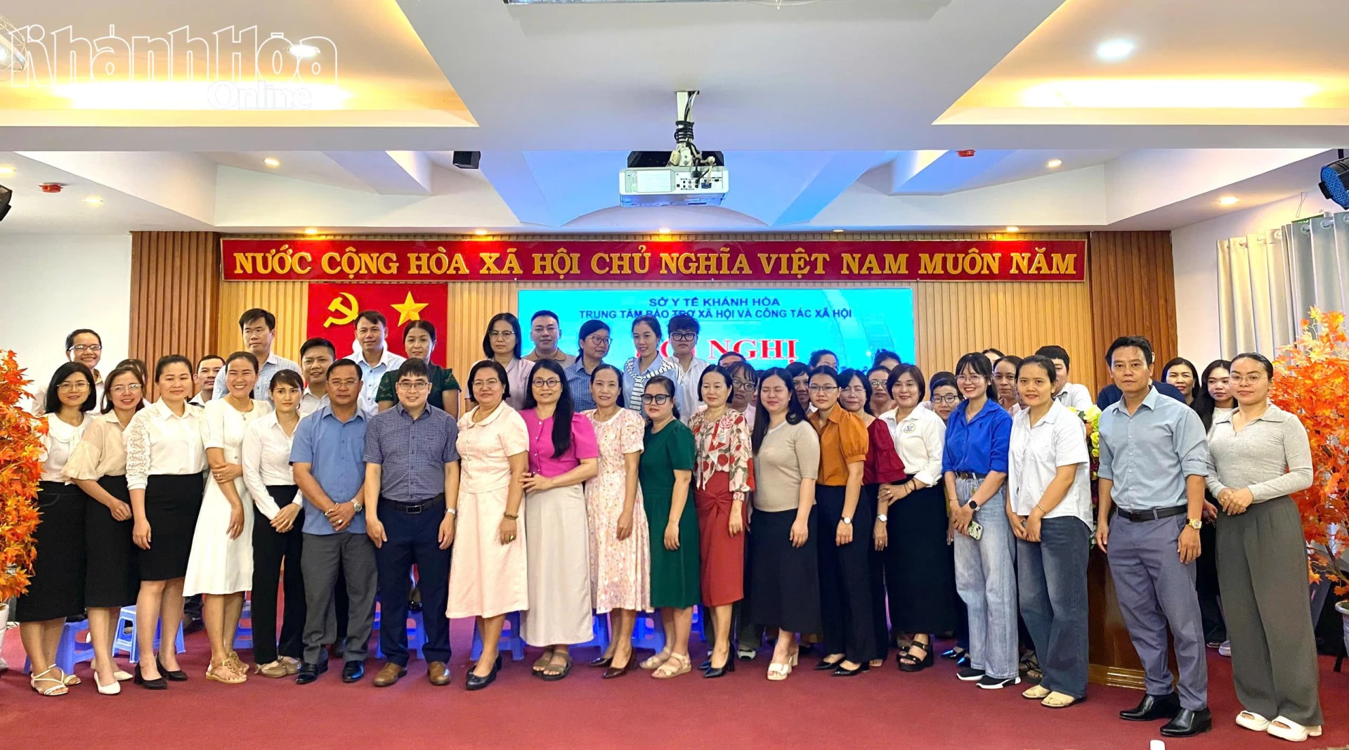 Các thành viên tham gia hội nghị tập huấn.
