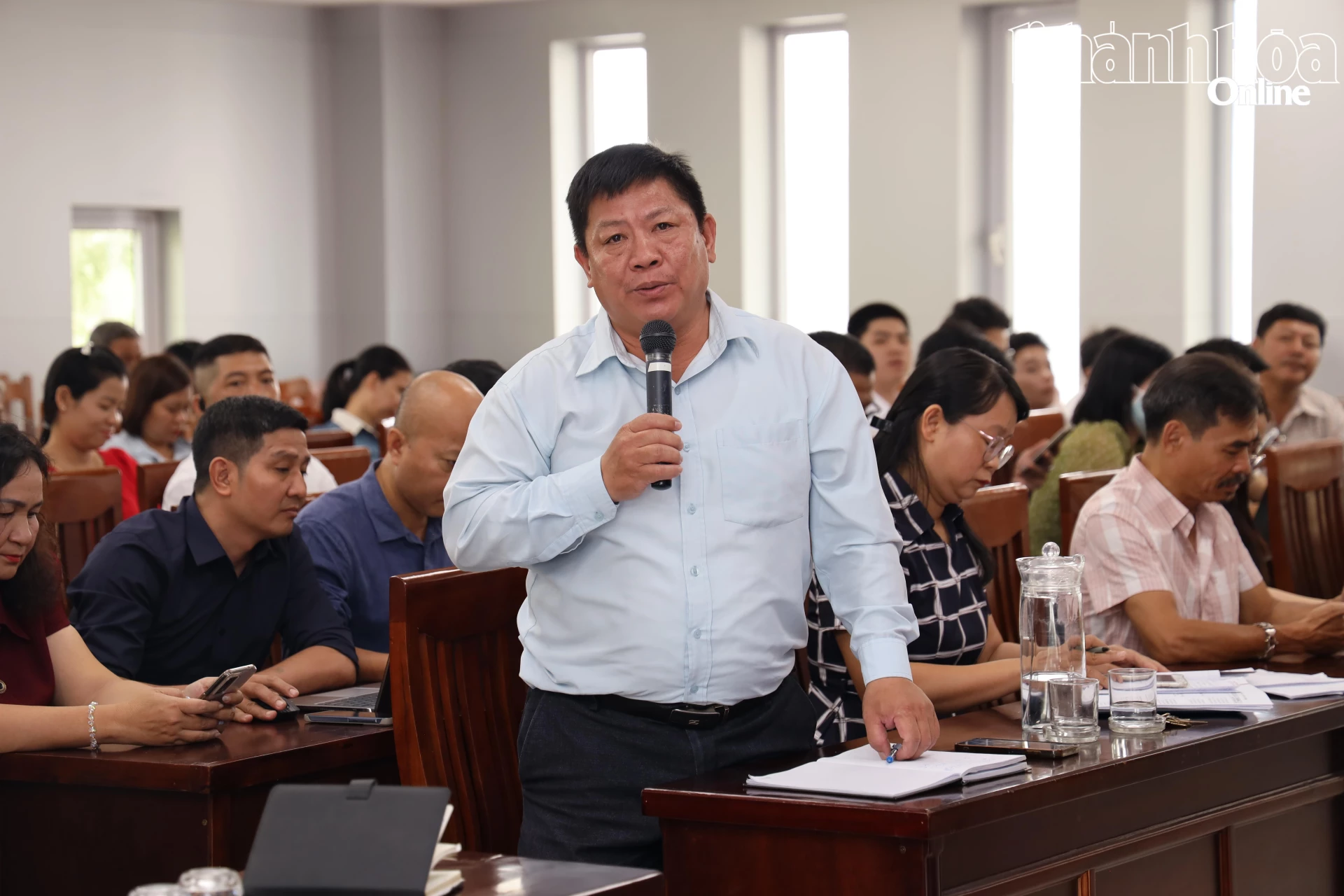 Lãnh đạo Phòng Dịch vụ - Quảng cáo phát biểu.