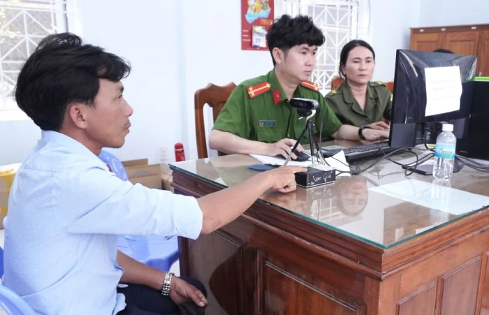 Xã Vạn Ninh triển khai thực hiện Đề án Phát triển ứng dụng định danh quốc gia VNeID 