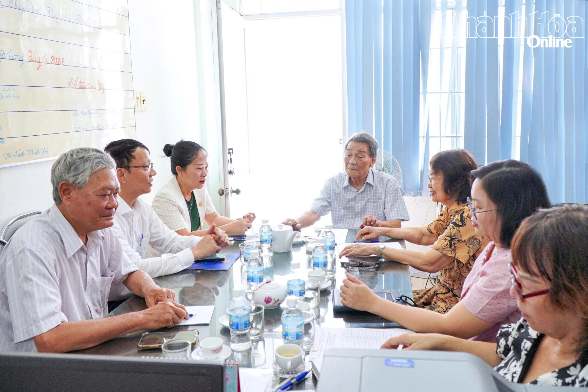 Quang cành buổi làm việc.