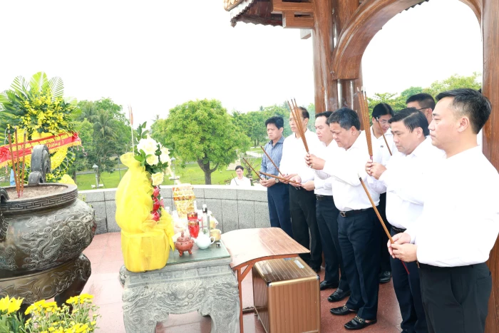 Còn mãi với non sông - Bài 3: Thành cổ Quảng Trị - Máu và hoa