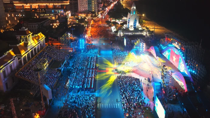 [Video] Toàn cảnh đêm bế mạc Festival Biển Khánh Hòa năm 2026 từ trên cao