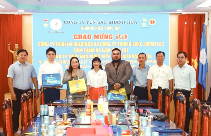 Công ty Yến sào Khánh Hòa làm việc với hai đối tác từ Nhật Bản