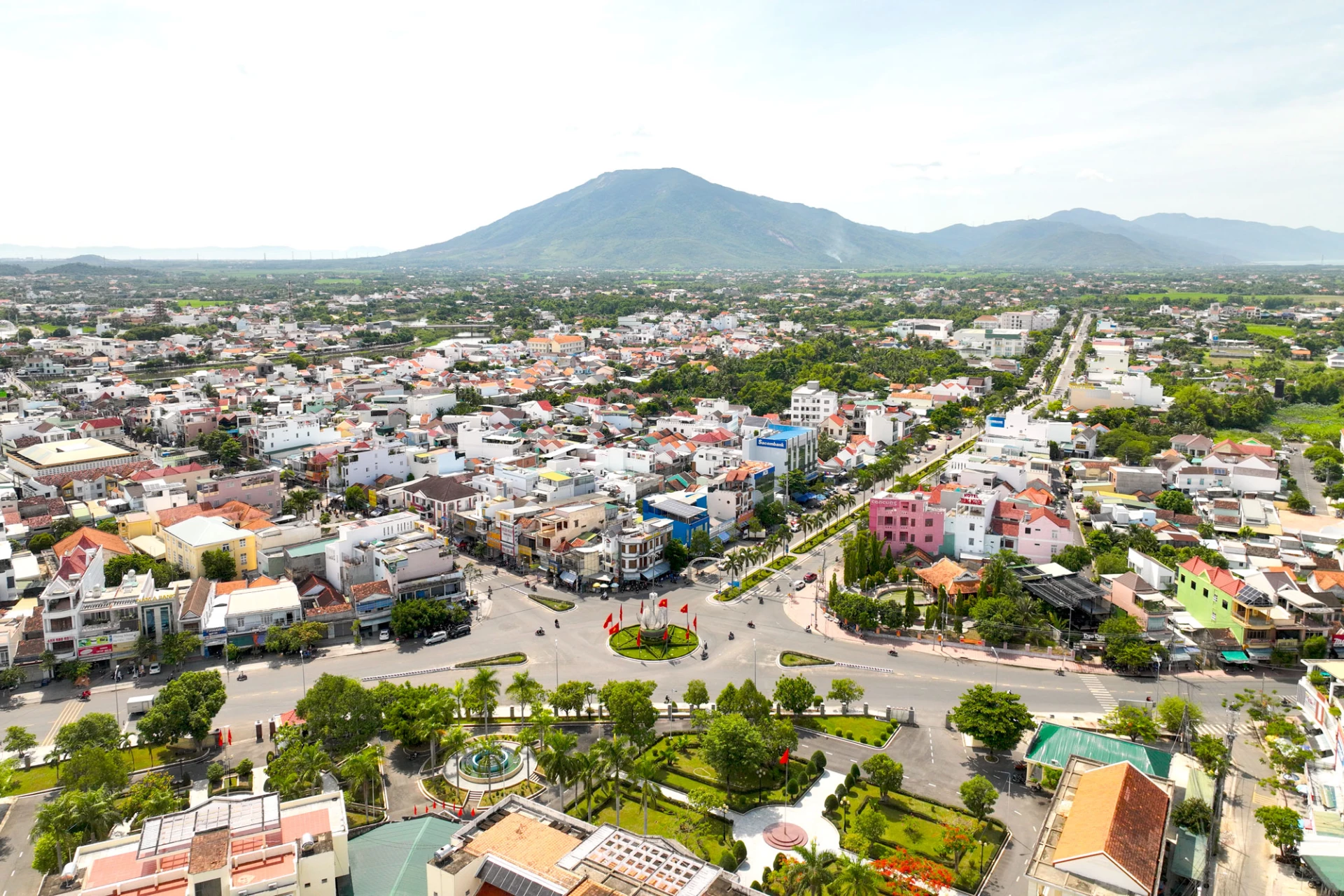 Sức sống mới trên quê hương cách mạng