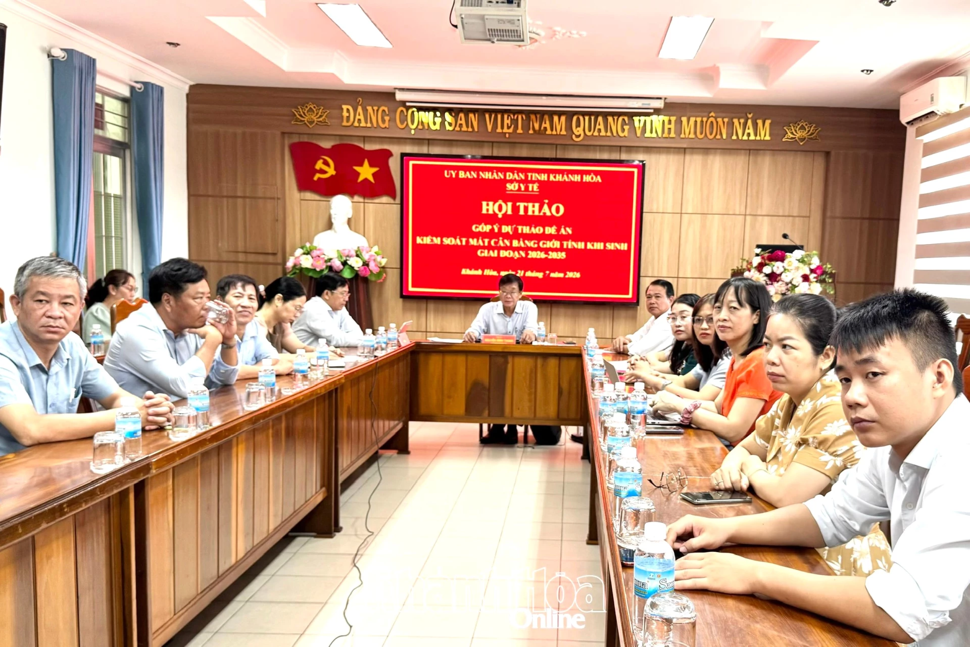 Quang cảnh tại điểm cầu tỉnh Khánh Hòa.