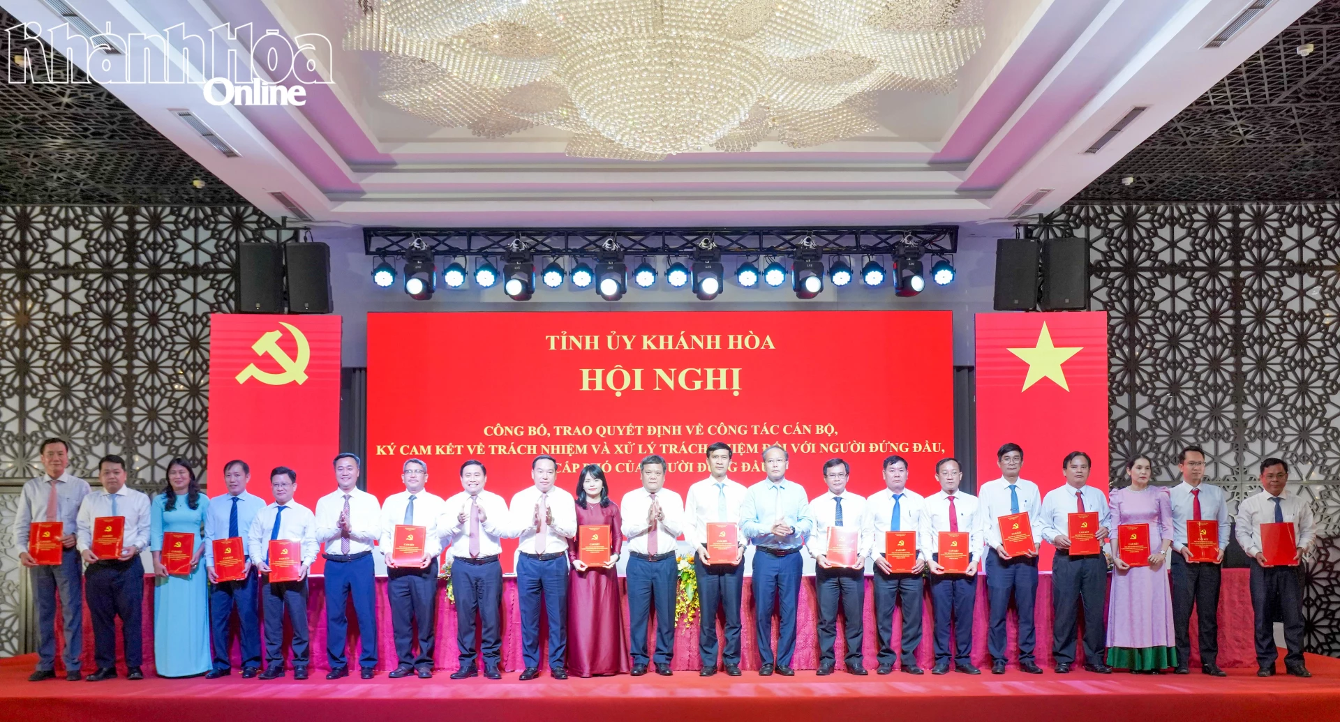 Lãnh đạo các xã, phường