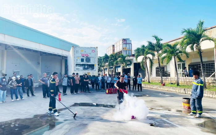Bồi dưỡng nghiệp vụ chữa cháy và cứu nạn, cứu hộ cho lực lượng phòng cháy, chữa cháy cơ sở