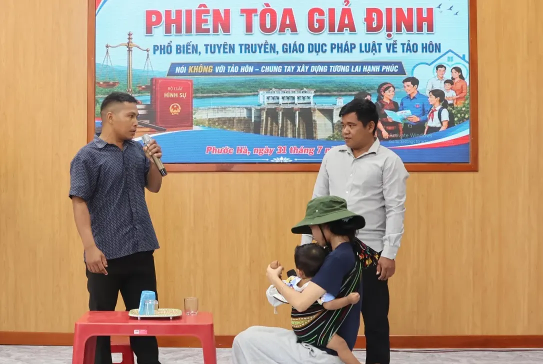 Phiên tòa giả định tuyên truyền pháp luật về tảo hôn tại xã Phước Hà