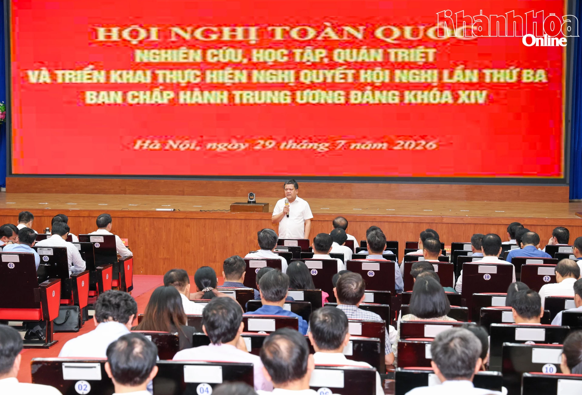 Bí thư Tỉnh ủy Trần Phong quán triệt một số nội dung sau hội nghị.