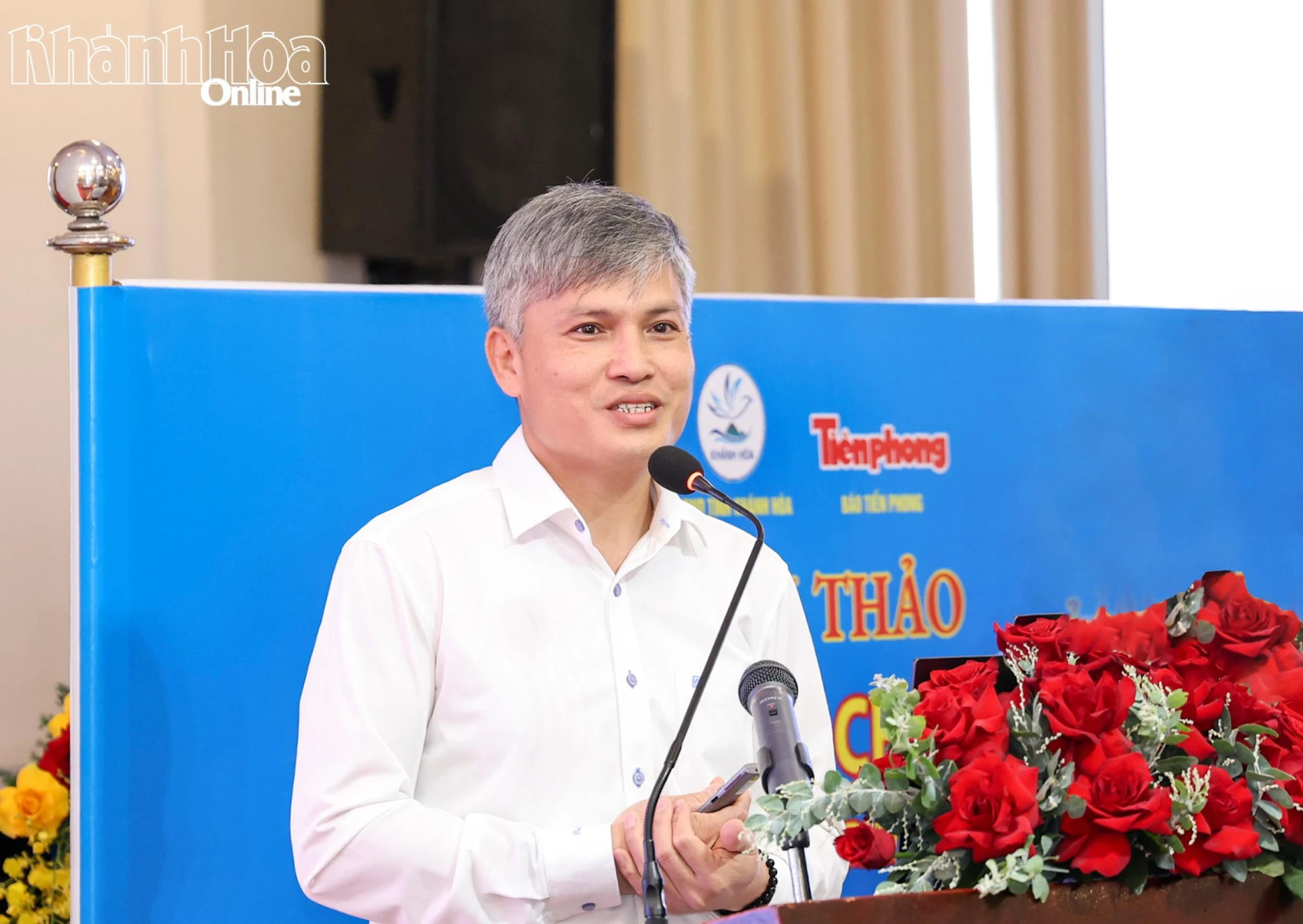 Ông Đỗ Văn Hoan, Phó Trưởng phòng Giống vật nuôi, Cục Chăn nuôi và Thú y trình bày tham luận.
