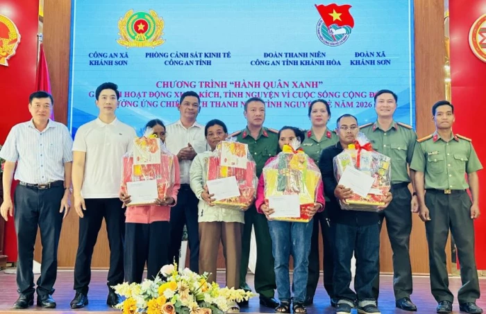 Tổ chức chương trình “Hành quân xanh” tại xã Khánh Sơn