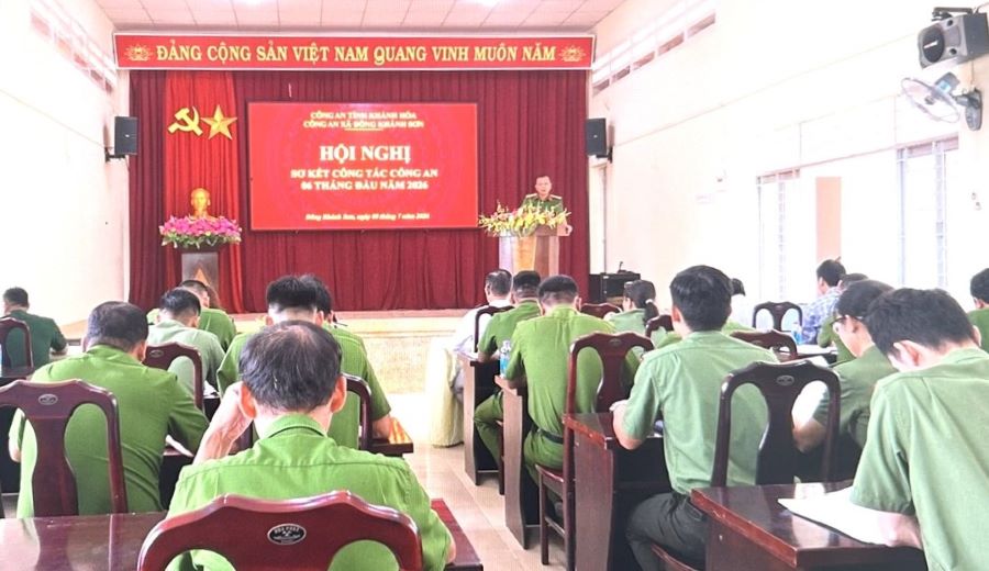 Quang cảnh hội nghị.
