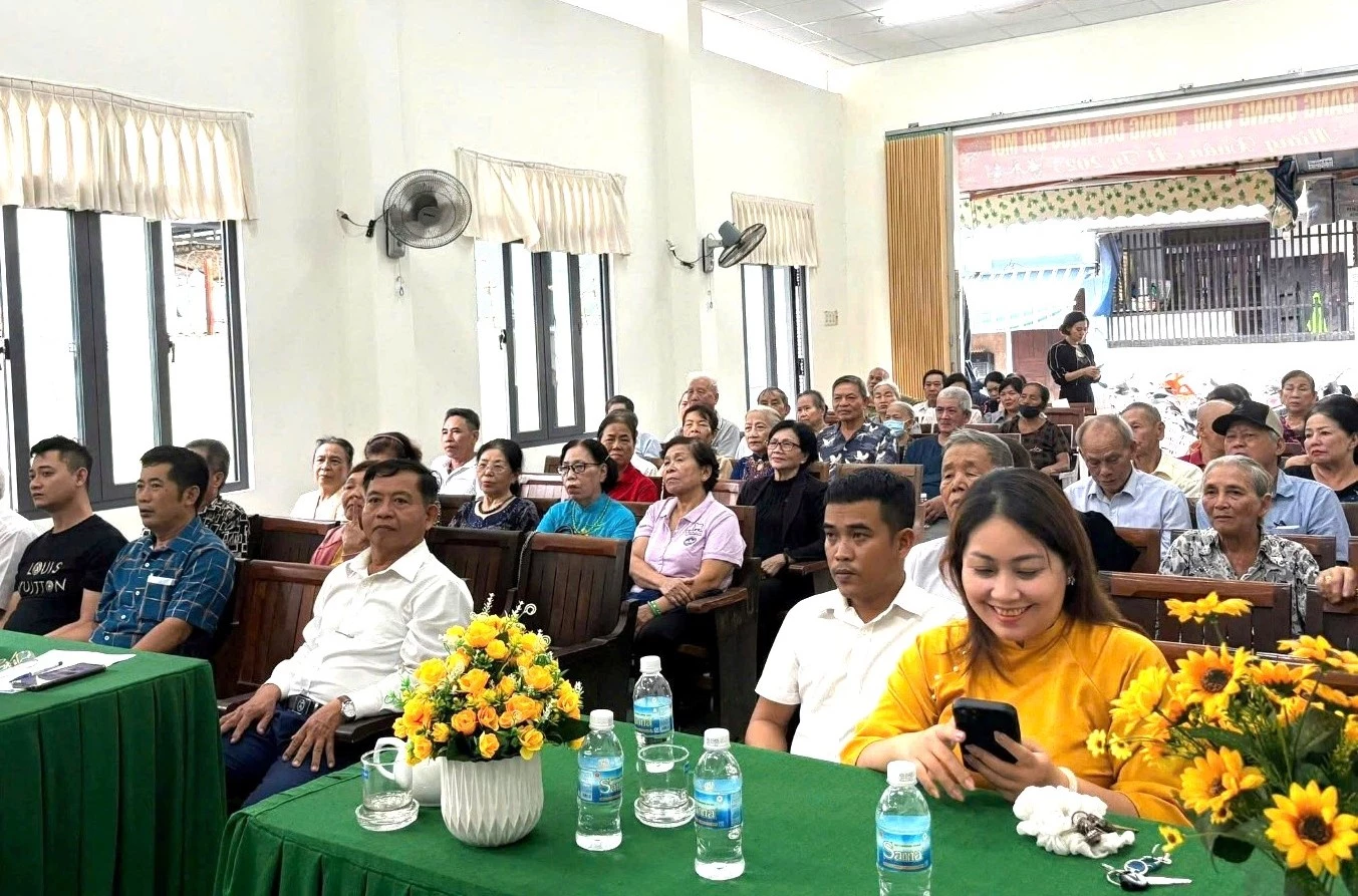 Chi bộ 2 Hoàng Diệu sinh hoạt triển khai nhiệm vụ.