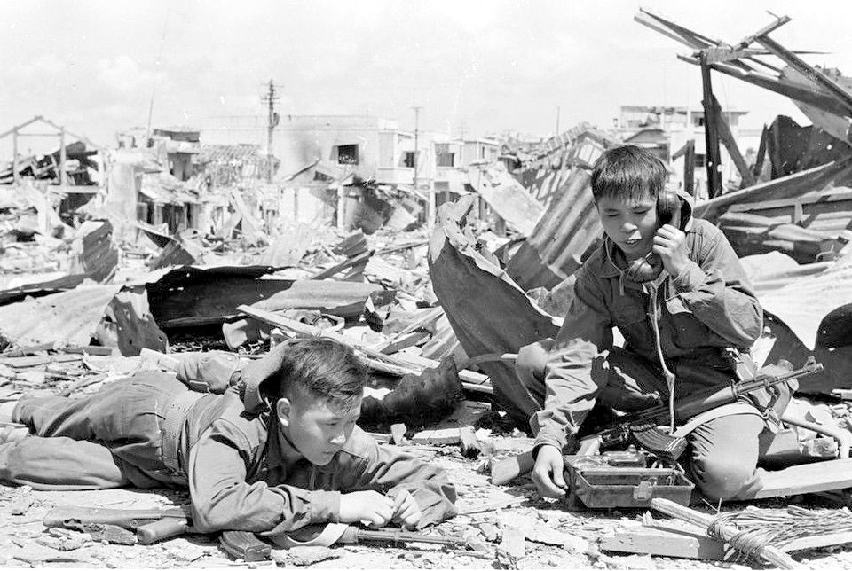 Những người lính giải phóng chiến đấu bảo vệ thị xã Quảng Trị mùa hè 1972. Ảnh: TTXVN