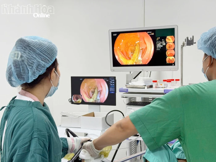 Bệnh viện 22-12 nội soi lấy túi ni lông trong ruột non bệnh nhân