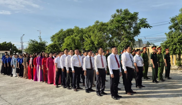 Xã Tây Ninh Hòa tổ chức viếng các anh hùng liệt sĩ