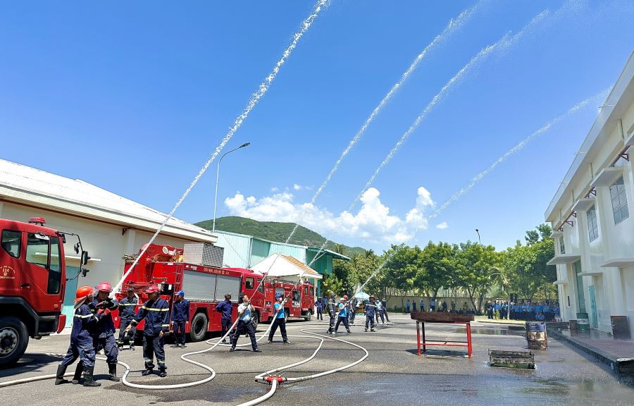 Thực tập phương án chữa cháy tại Công ty Cổ phần Nước giải khát Sanest Khánh Hòa