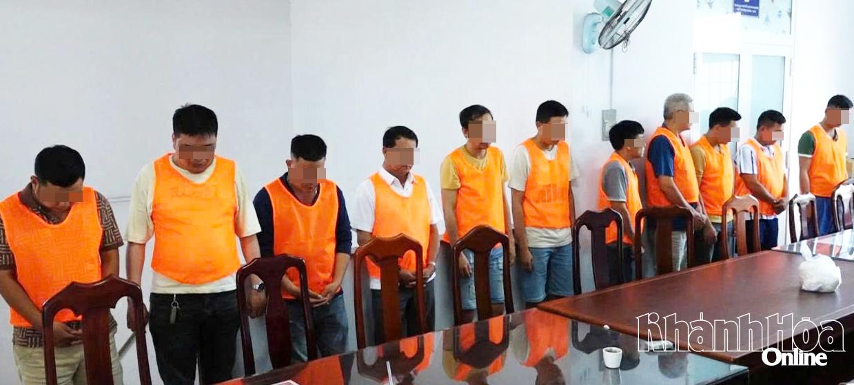 Cơ quan Cảnh sát điều tra triệu tập số đối tượng liên quan trong đường dây cá độ bóng đá tại khu vực Nha Trang vừa bị triệt xóa.