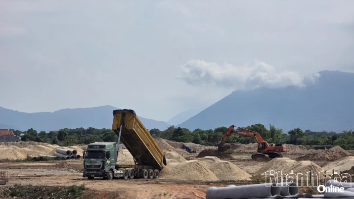 Thu hồi hơn 690.000m³ cát san lấp phục vụ các dự án trọng điểm