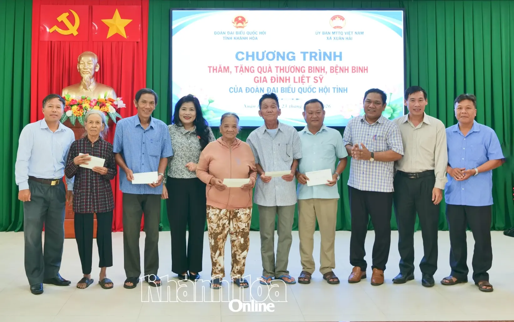 Đoàn Đại biểu Quốc hội tỉnh thăm, tặng quà người có công với cách mạng