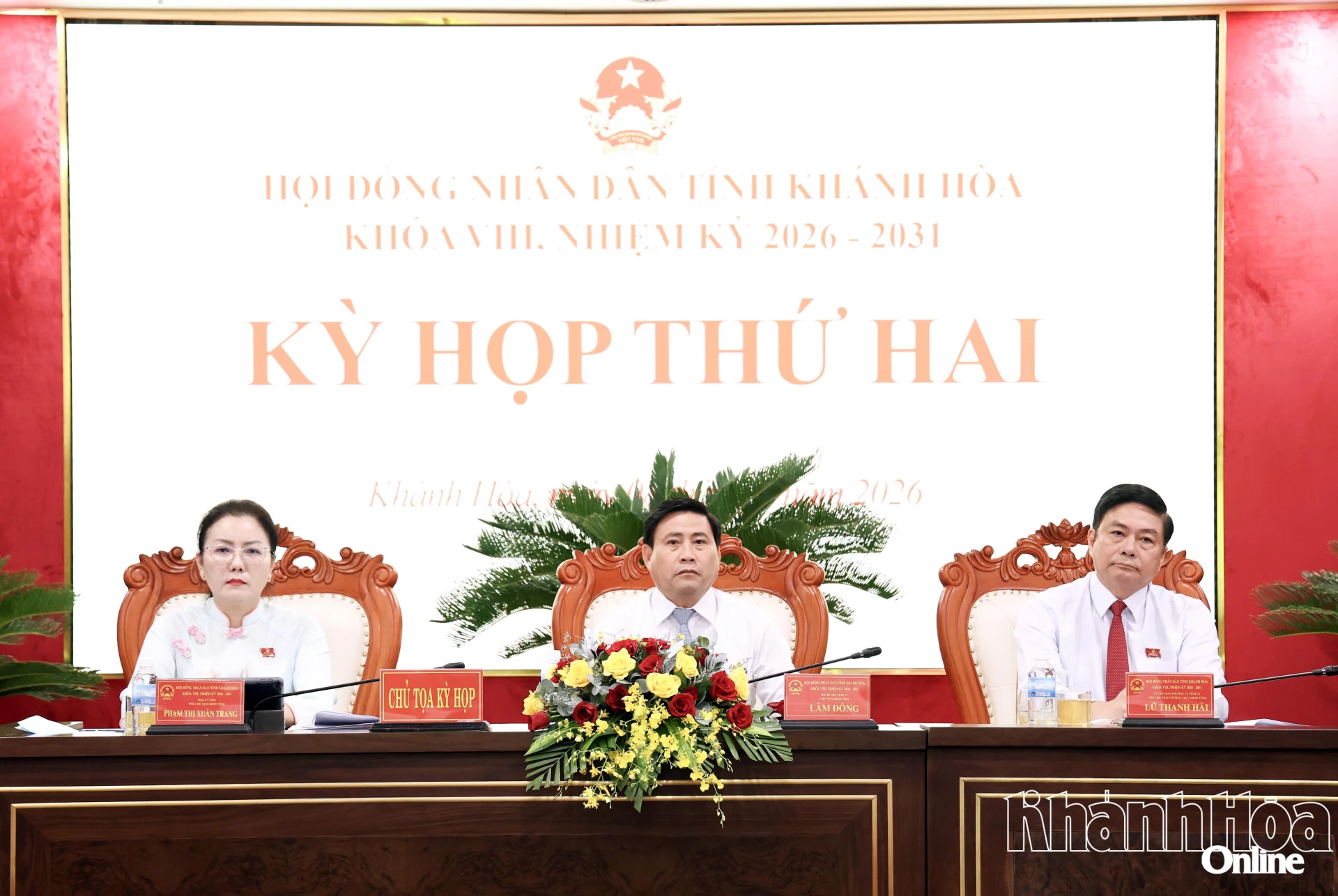 Chủ tọa điều hành kỳ họp 