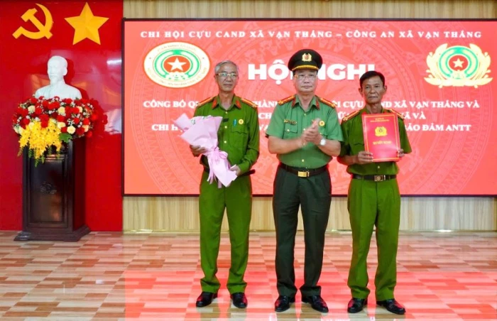 Thành lập Chi hội Cựu công an nhân dân xã Vạn Thắng