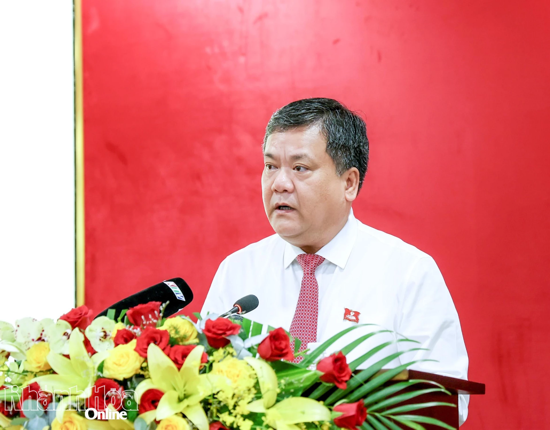 Đồng chí Bí thư Tỉnh ủy Trần Phong phát biểu chỉ đạo tại Kỳ họp 