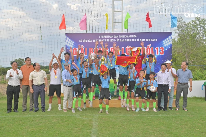 Đội xã Cam Lâm vô địch Giải bóng đá lứa tuổi U13 tỉnh Khánh Hòa