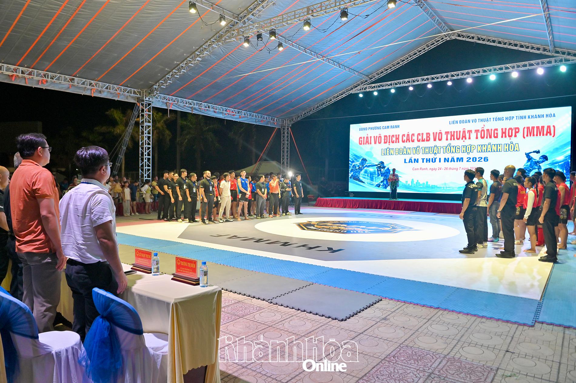 Quang cảnh buổi lễ khai mạc giải.