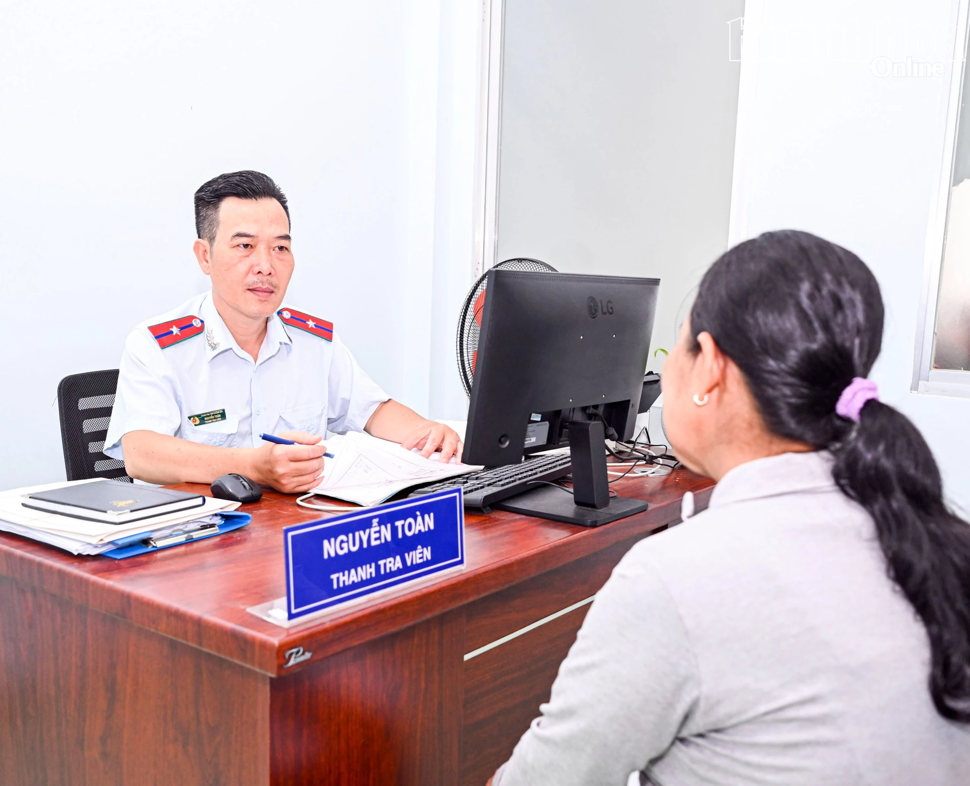 Tiếp công dân tại Thanh tra tỉnh.
