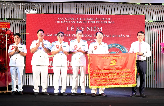Thi hành án dân sự tỉnh Khánh Hòa kỷ niệm 80 năm ngày truyền thống