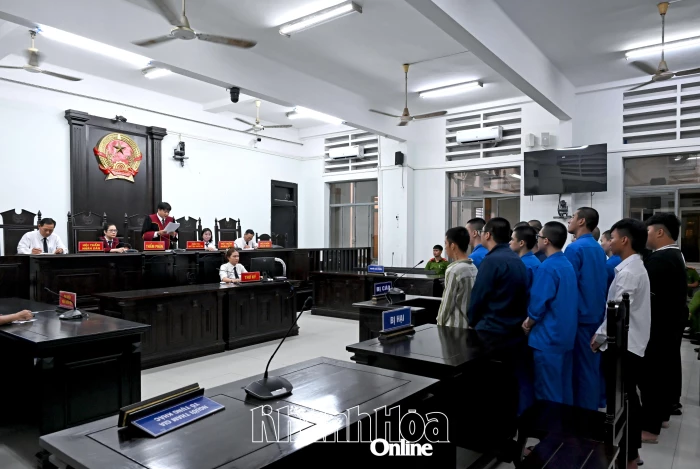 Rủ nhau đi giải quyết mâu thuẫn, 19 thanh niên lãnh án