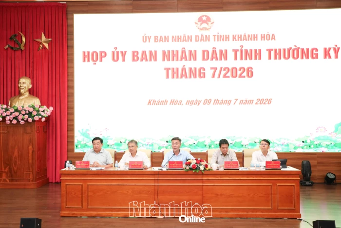 Triển khai đồng bộ các giải pháp phấn đấu hoàn thành mục tiêu tăng trưởng cả năm 10 - 11%