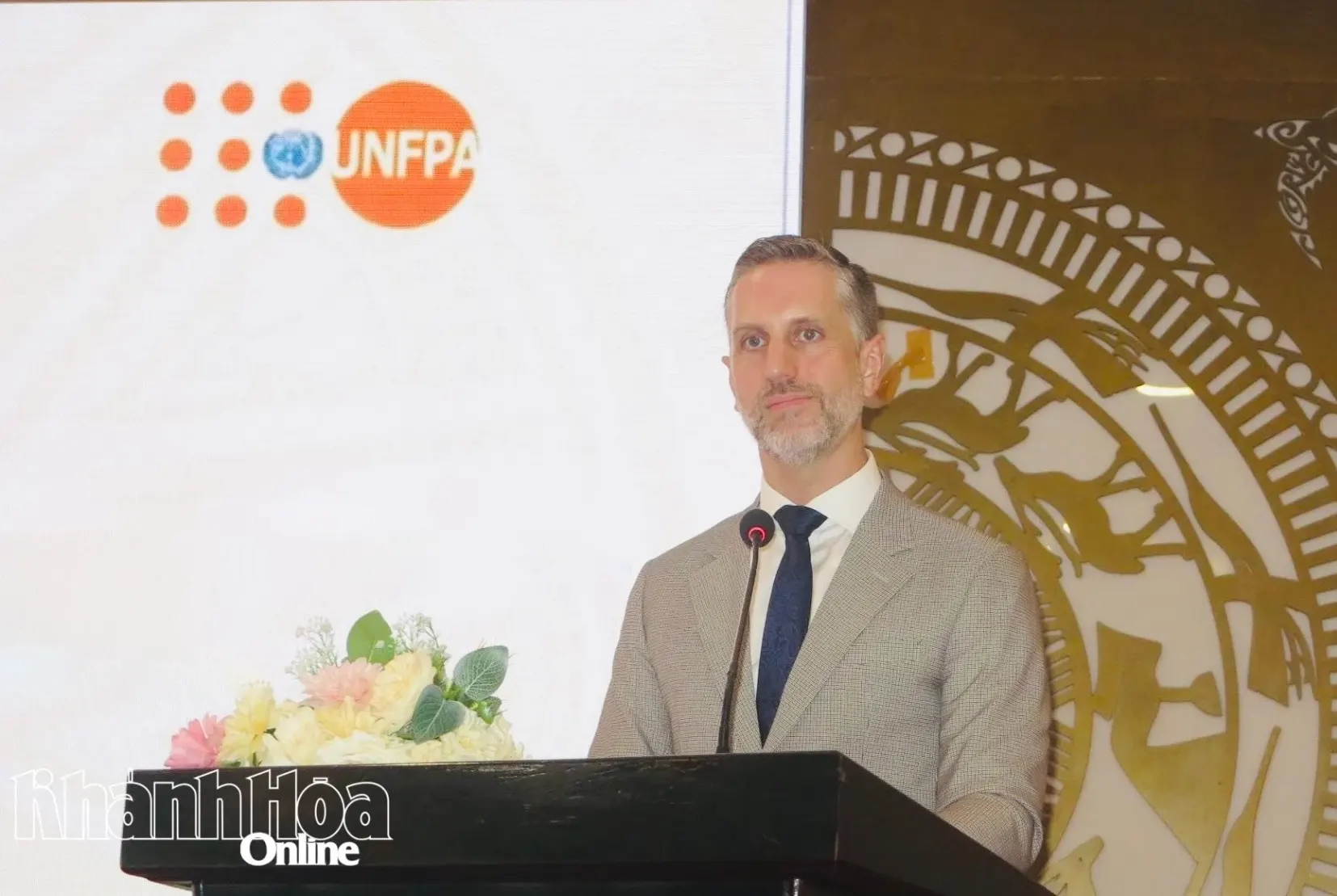 Ông Matthew Jackson - Trưởng Đại diện UNFPA tại Việt Nam phát biểu tại hội thảo.