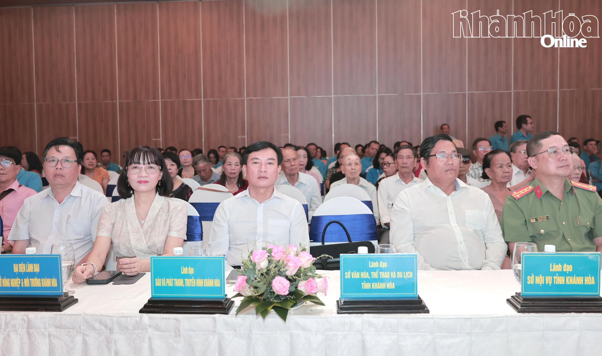 Các đại biểu tham dự lễ kỷ niệm.