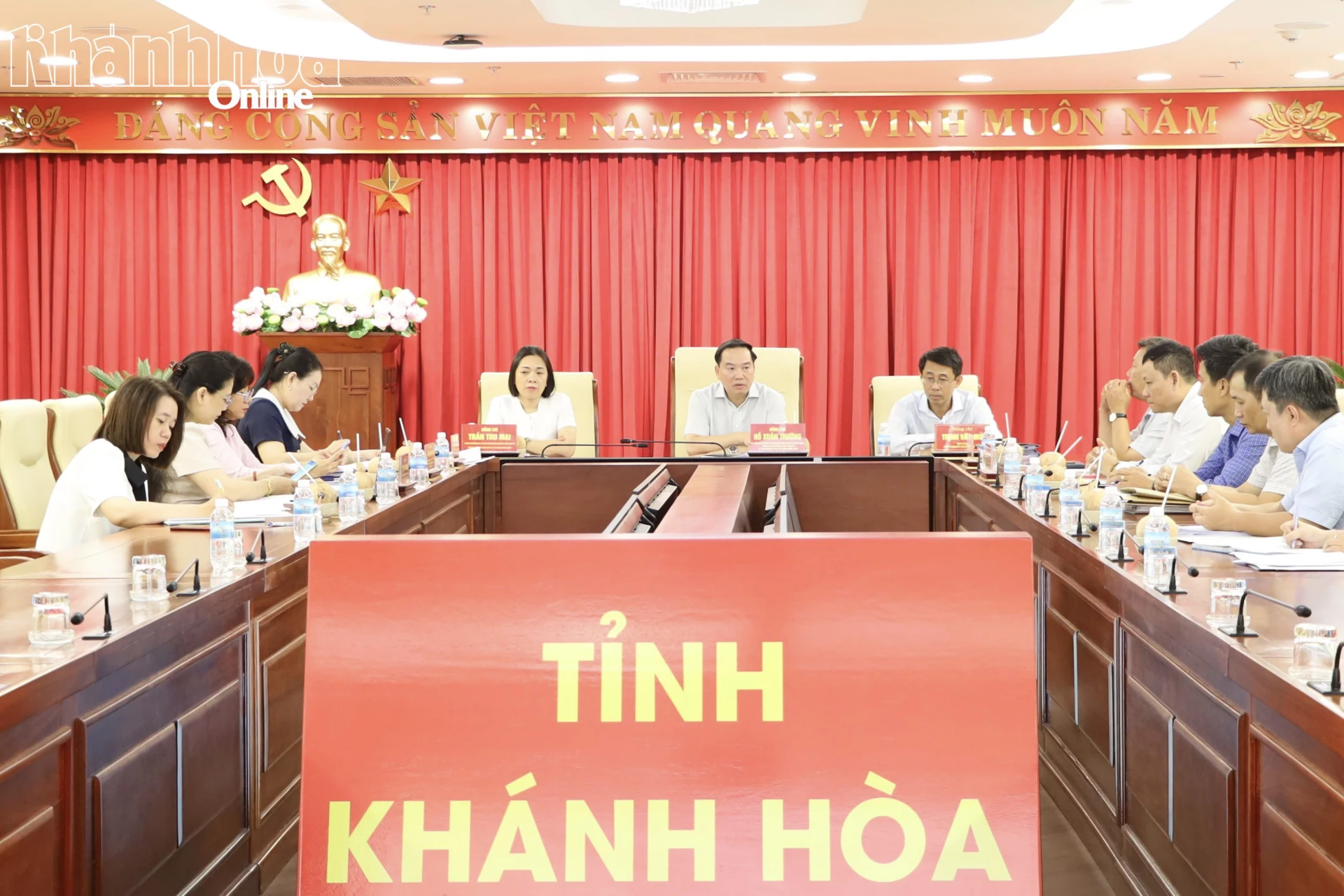 Quang cảnh hội nghị.