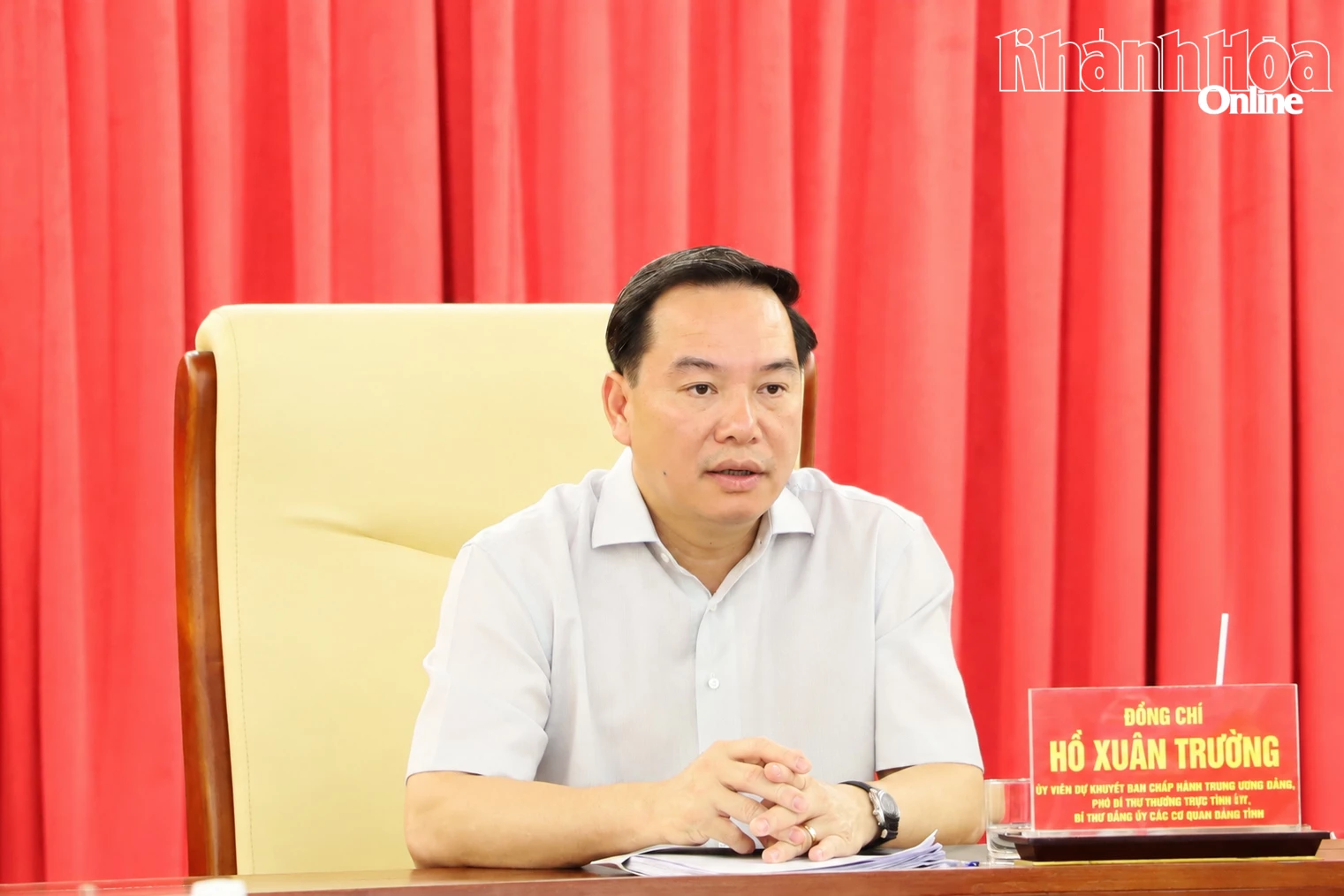 Phó Bí thư Thường trực Tỉnh ủy Hồ Xuân Trường phát biểu tại hội nghị.