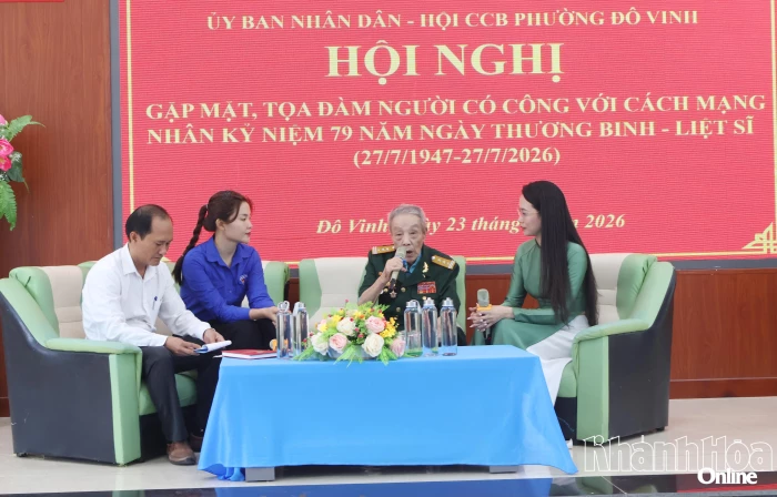 Phường Đô Vinh gặp mặt, tọa đàm người có công với cách mạng