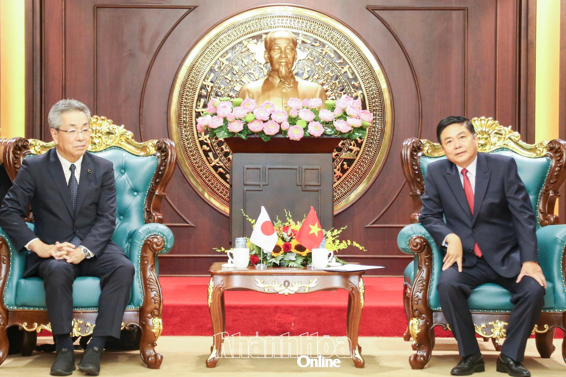 Đồng chí Lữ Thanh Hải tiếp và làm việc với Đoàn công tác Nhóm Nghiên cứu ASEAN thuộc HĐND tỉnh Hiroshima.