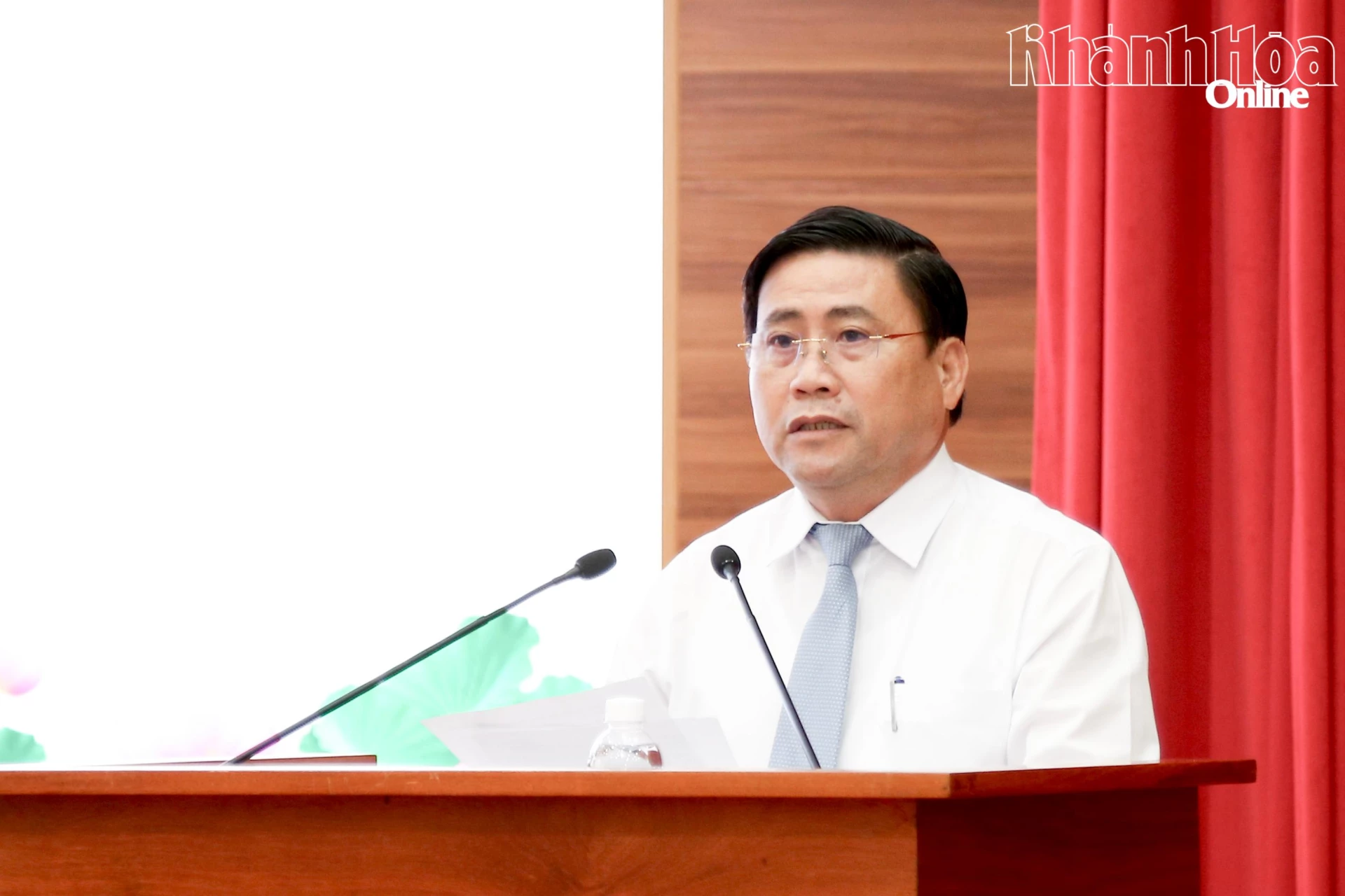 Đồng chí Lâm Đông phát biểu chỉ đạo tại hội nghị. 