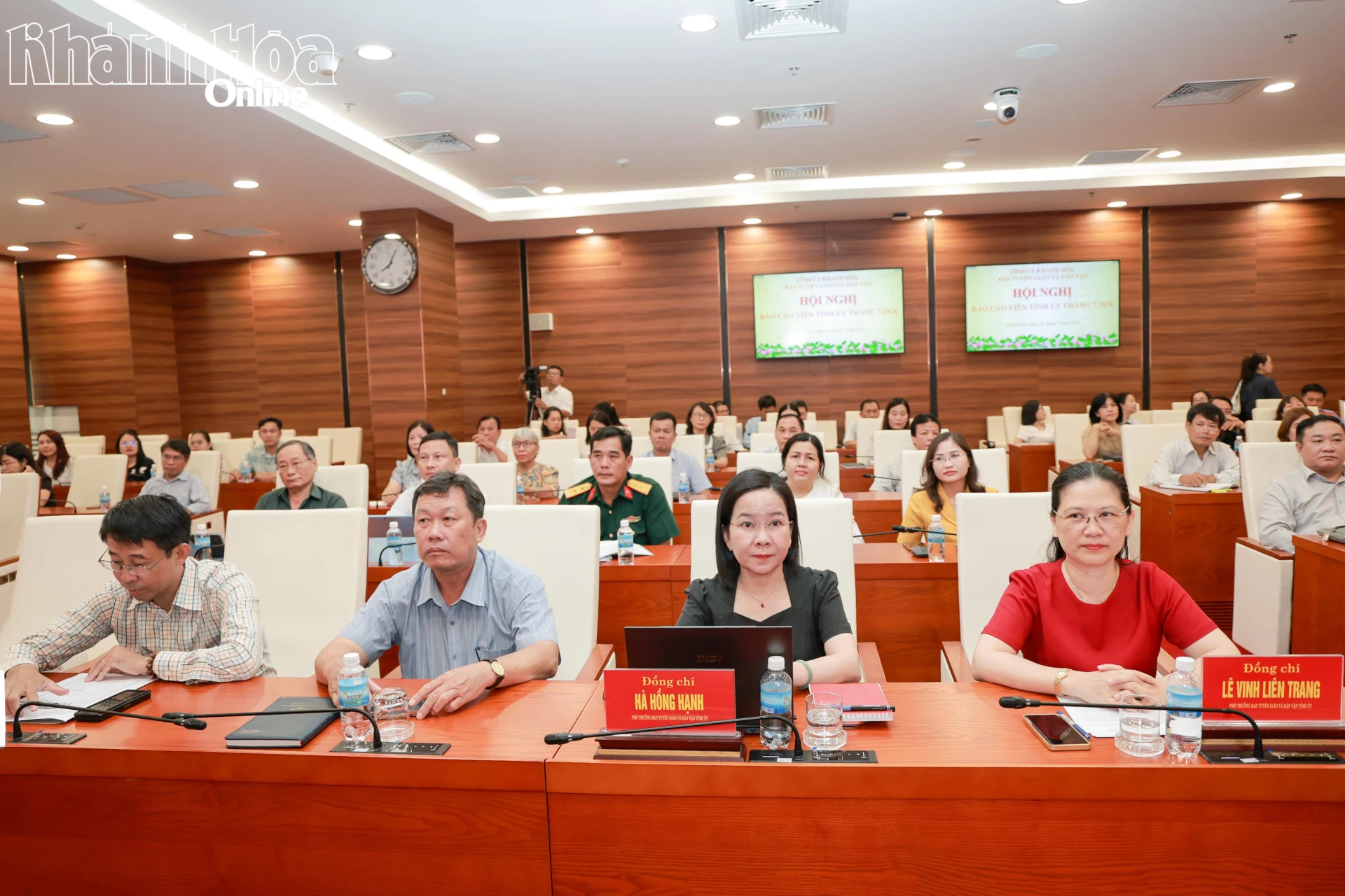 Lãnh đạo Ban Tuyên giáo và Dân vận Tỉnh ủy tham dự hội nghị.