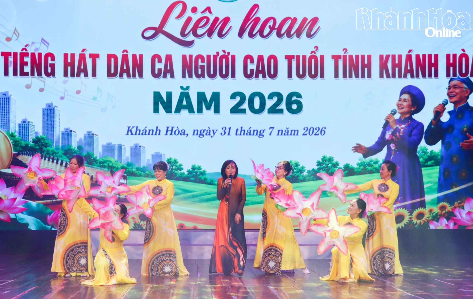 Các phần thi được các đội chuẩn bị kỹ lưỡng, công phu.