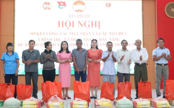 Ủy ban MTTQ Việt Nam xã Cam Lâm sơ kết công tác 6 tháng đầu năm 2026