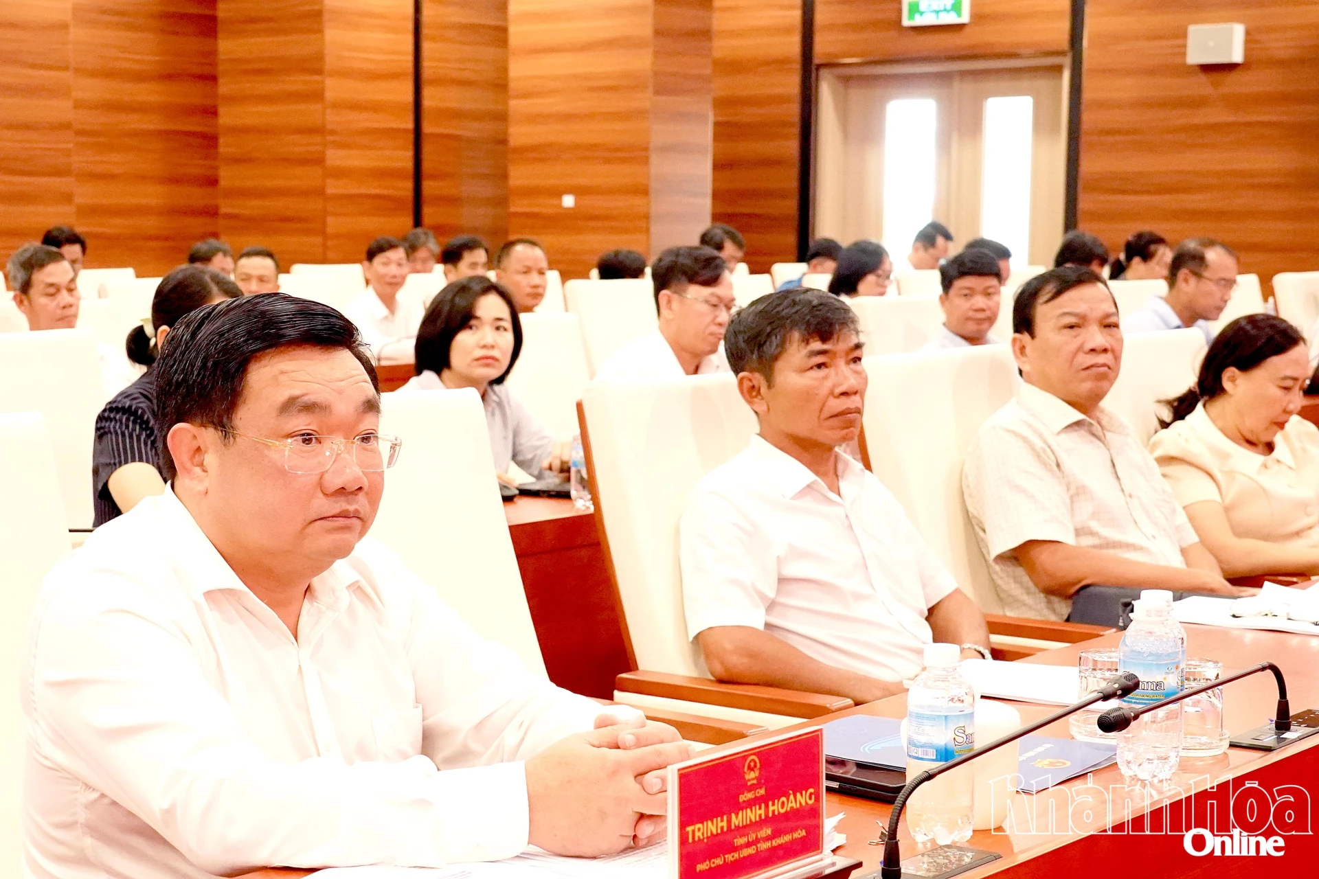 Phó Chủ tịch UBND tỉnh Trịnh Minh Hoàng chủ trì hội nghị.
