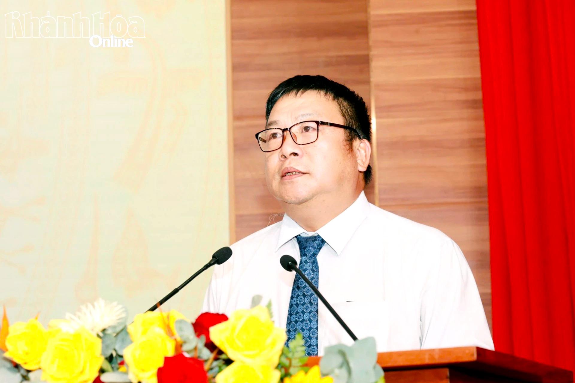 Đồng chí Võ Hoàn Hải - Trưởng Ban Tuyên giáo và Dân vận Tỉnh ủy, Phó Trưởng Ban Tổ chức hội thi phát biểu tổng kết hội thi.