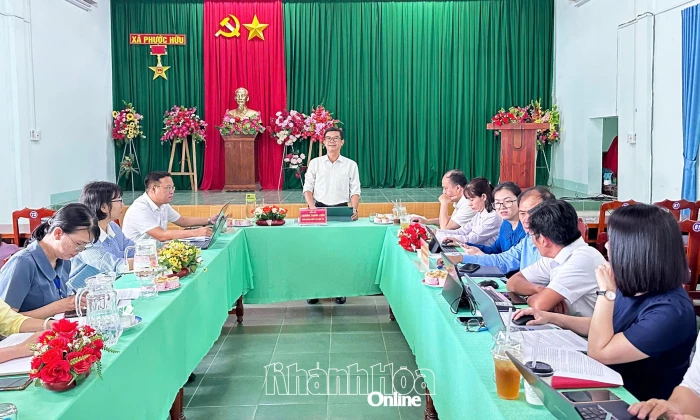 Kiểm tra công tác cải cách hành chính tại xã Phước Hữu