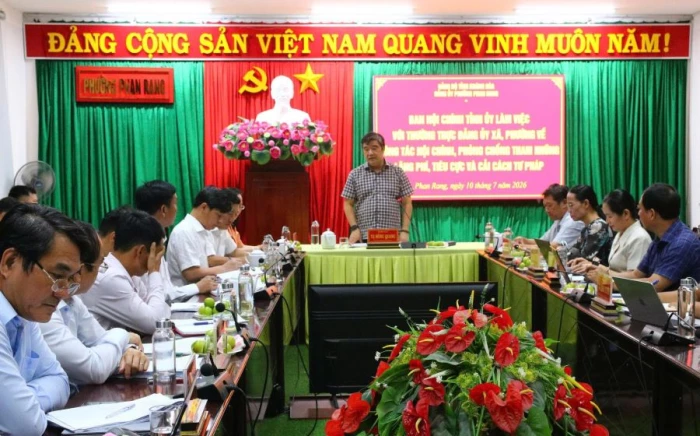 Ban Nội chính Tỉnh ủy làm việc với Thường trực Đảng ủy 3 xã, phường phía nam Khánh Hòa